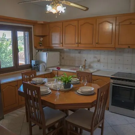 Nefeli קאלאבאקה